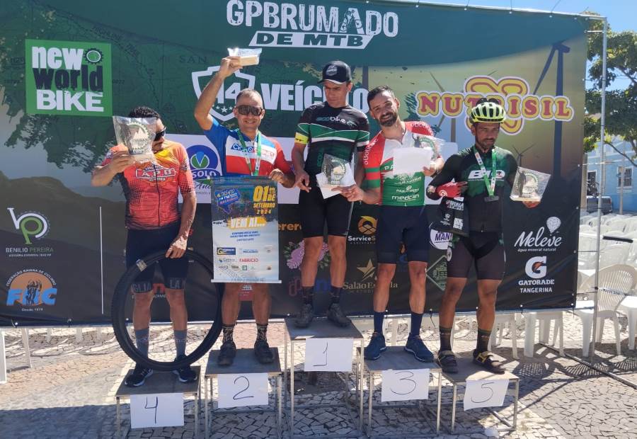 CLICLISTA DE MACAÚBAS PARTICIPAM DO GP DE BRUMADO MTB 2024